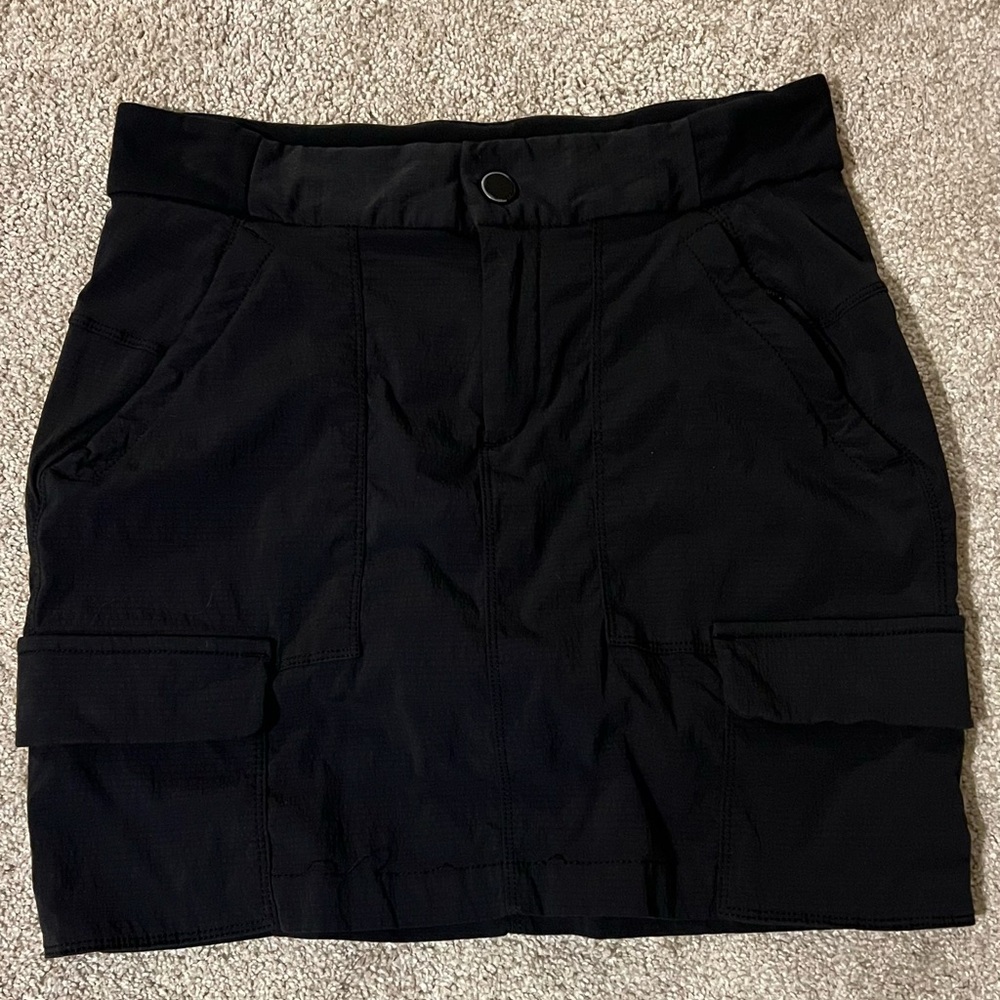 Athleta Trekkie Skort